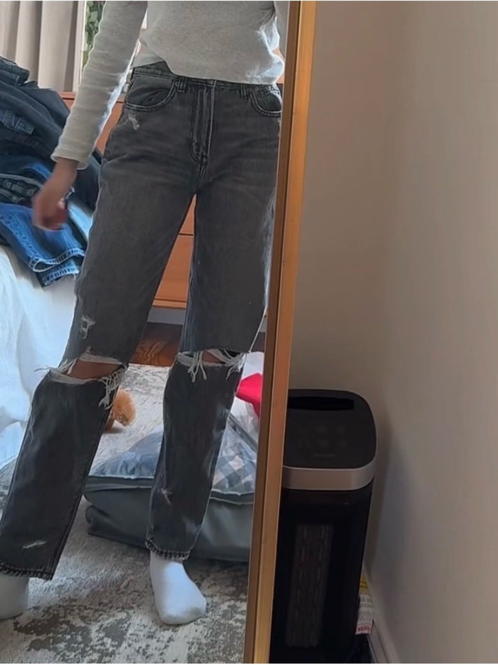 American Eagle Outfitters Gray Distressed Boyfriend Jeans